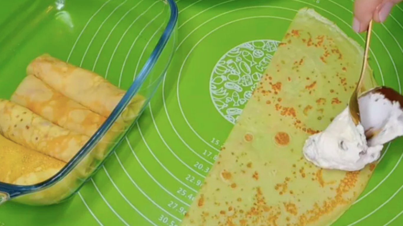 млинці з начинкою