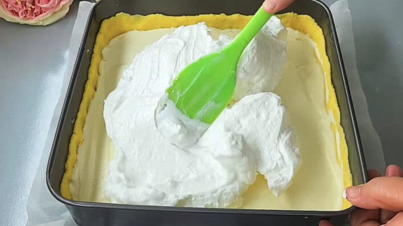 рецепт смачного пирога з кисломолочним сиром