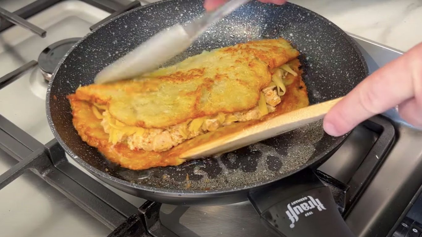 деруни з куркою та грибами по-панськи