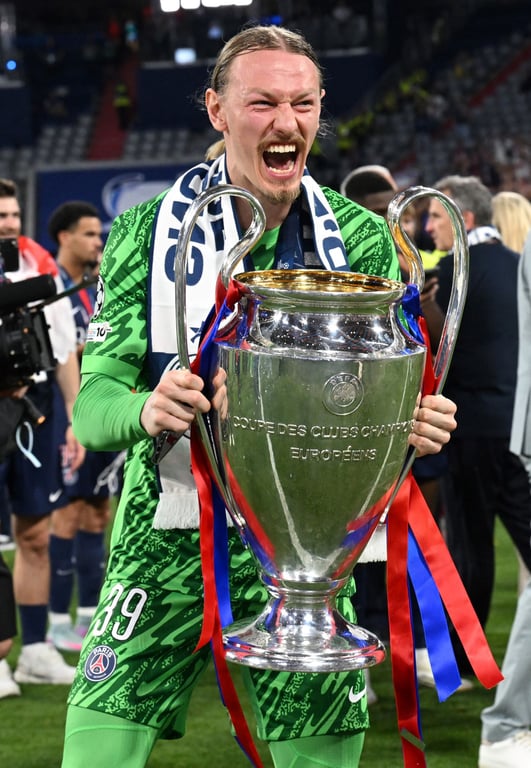 Матвей Сафонов