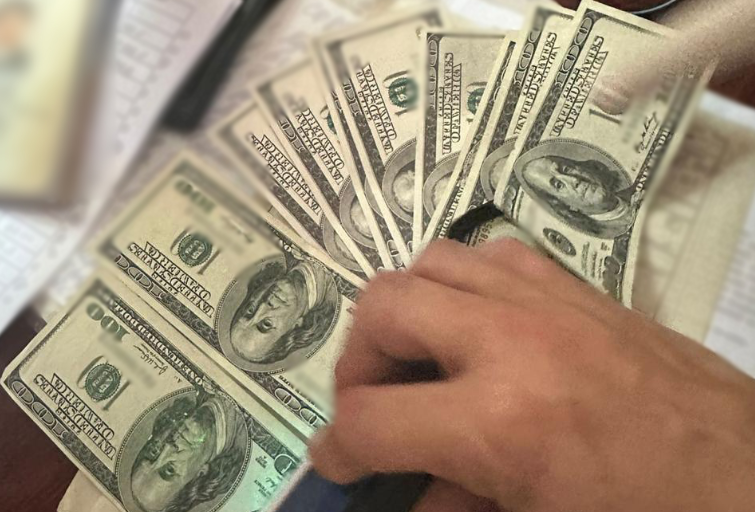 Ліка офорлювали довідки за хабар