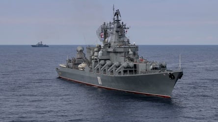 В Черном море семь кораблей РФ: сколько ракет наготове - 285x160