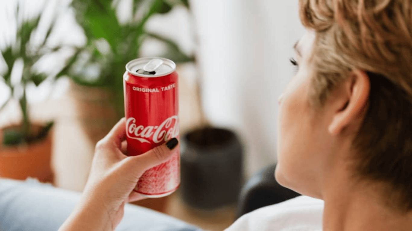 Coca-Cola випустила новий напій, який створив штучний інтелект
