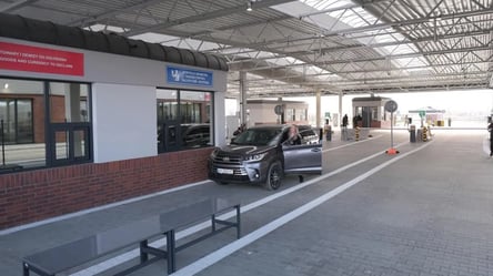 Перетин кордону в жовтні — кому можуть закрити в’їзд у Польщу - 285x160