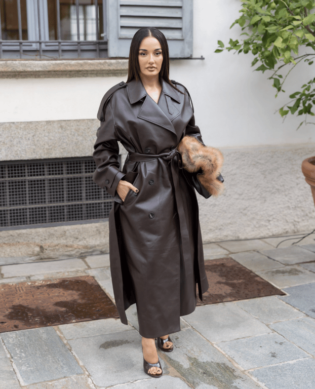 leather trench coat defines Fall 2025 fashion