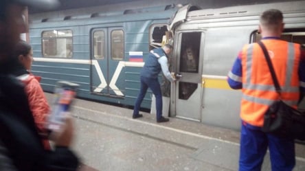 В московском метро столкнулись два поезда: есть пострадавшие - 285x160