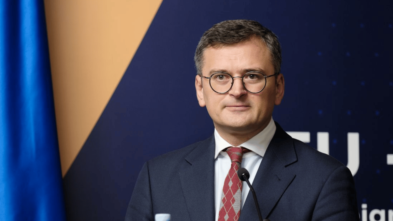 Кулеба получил самую большую зарплату среди украинских чиновников за 2023 год