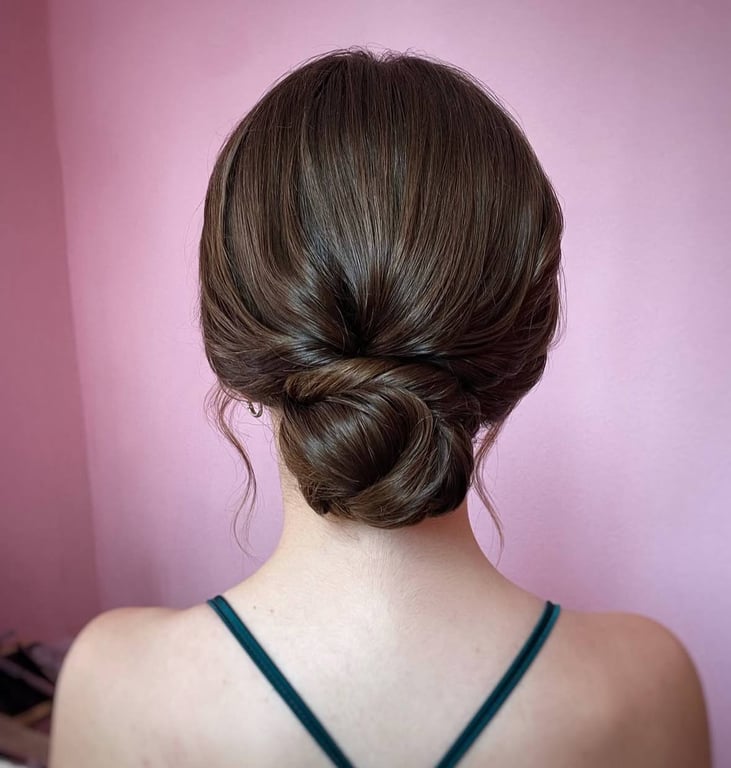 Низький гладкий пучок в будь-якому образу доречний