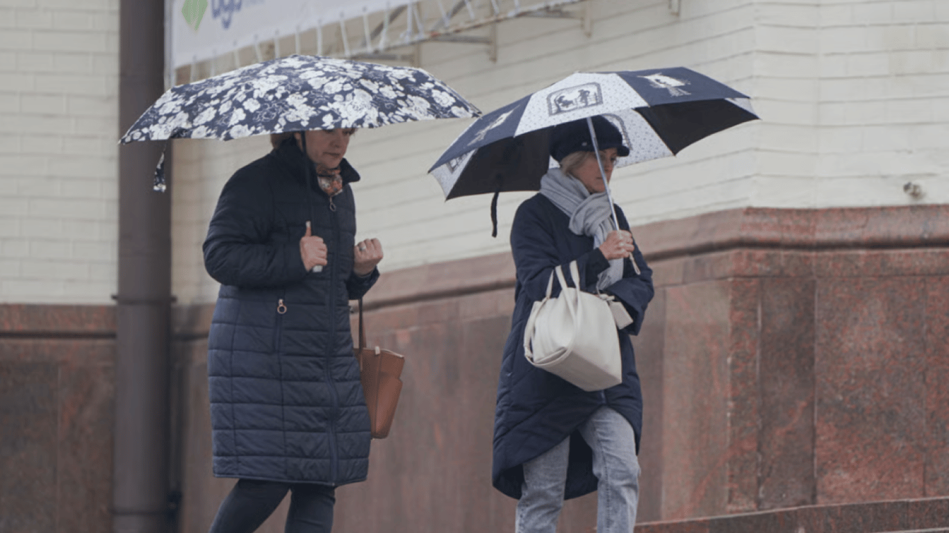 Гідрометцентр попередив про опади та сильні вітри в Україні сьогодні