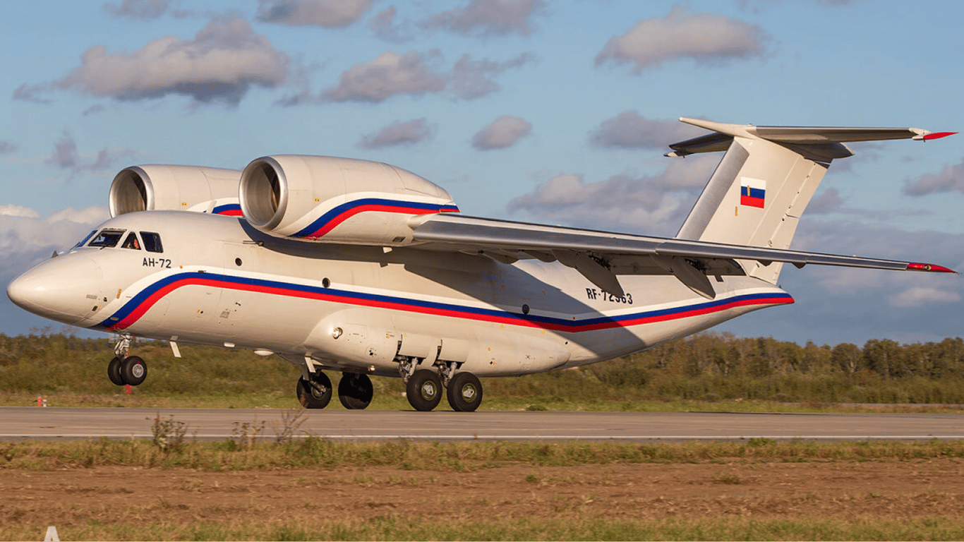 В Москве взорвался военный самолет Ан-72