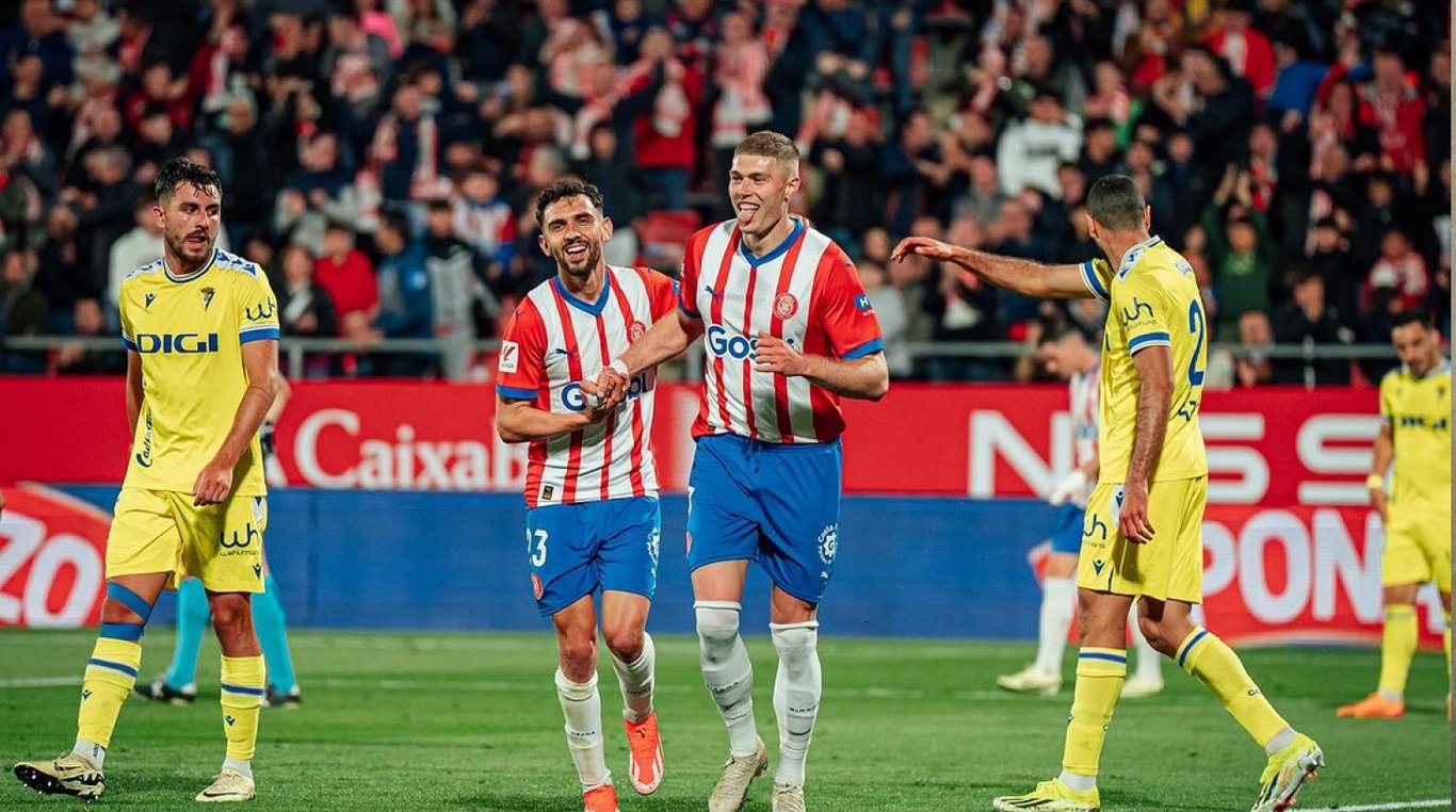 Артем Довбик піде з Жирони