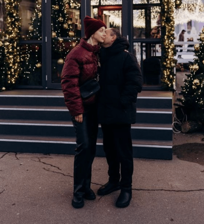 Дружина Павліка слідкує за модними тенденціями