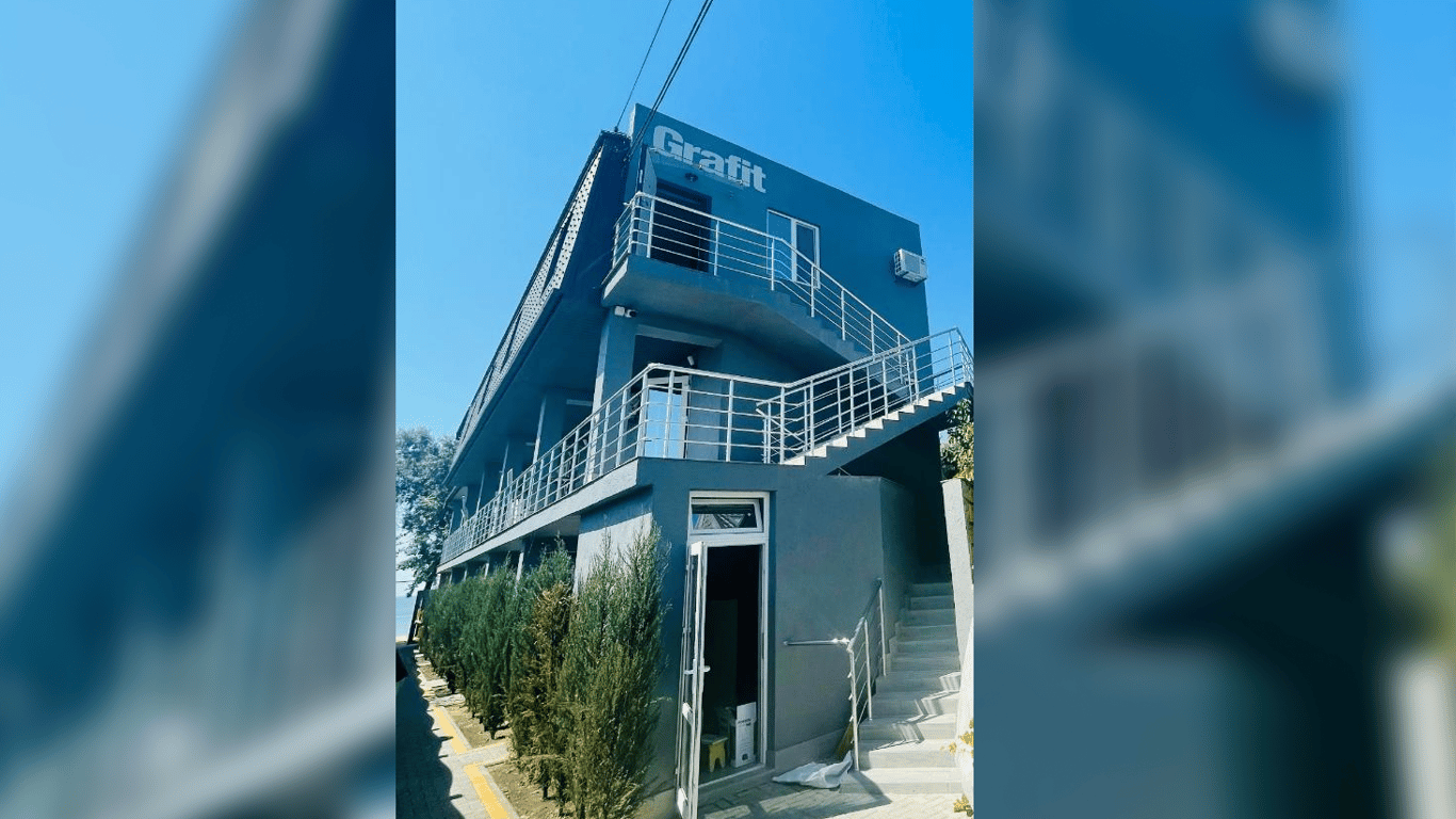 Готель "GRAFIT"