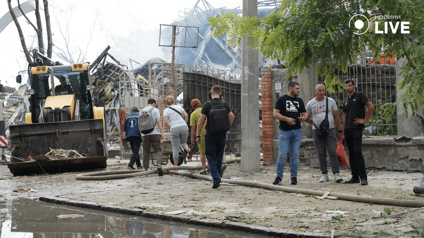 Два роки потому — річниця обстрілу банку у центрі Одеси - фото 2