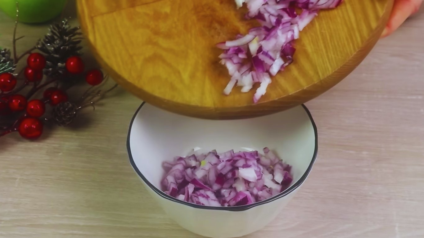 рецепт салату з ковбасою