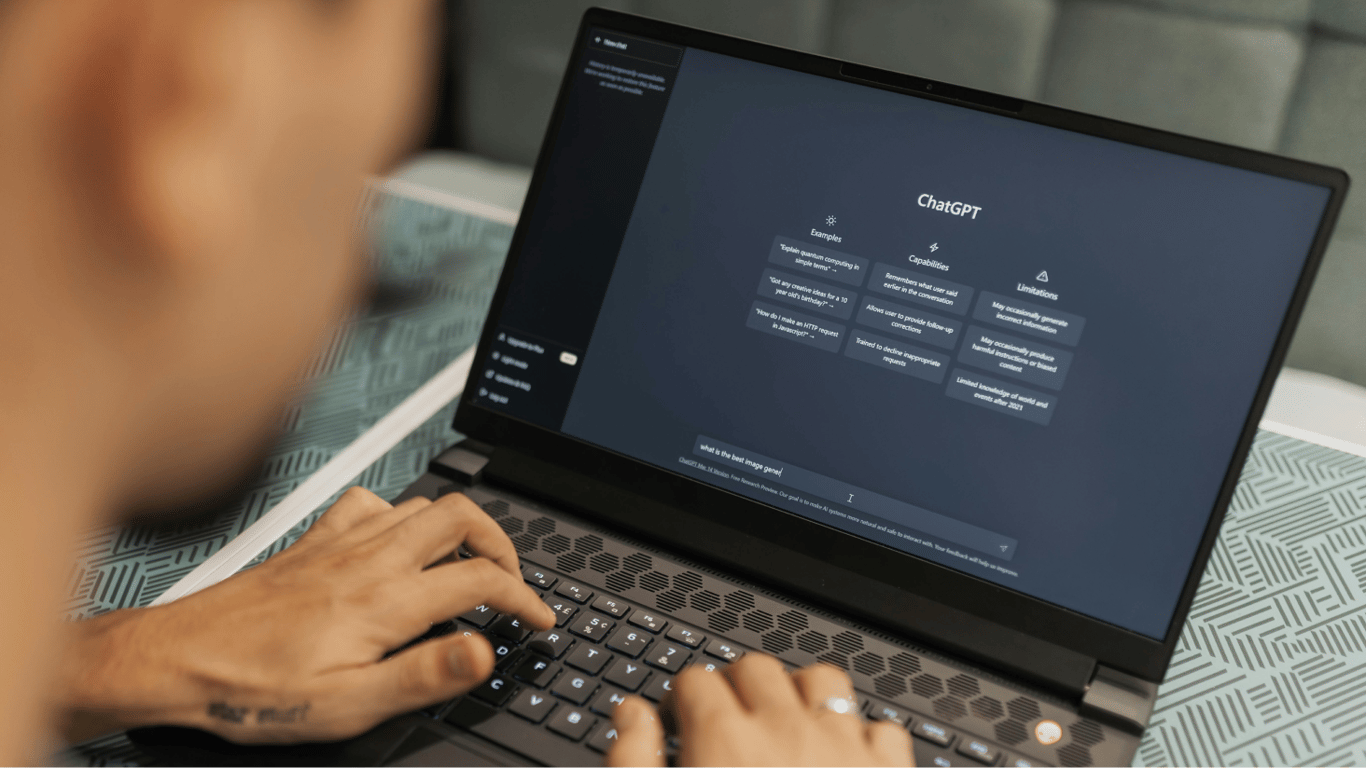 Що не можна питати у ChatGPT — 7 речей, які створюють ризики