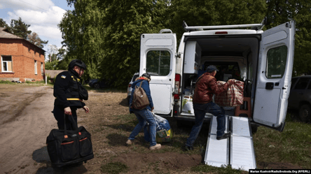 На Харківщині триває евакуація — у ДСНС назвали кількість людей, яких вивезли - 290x166