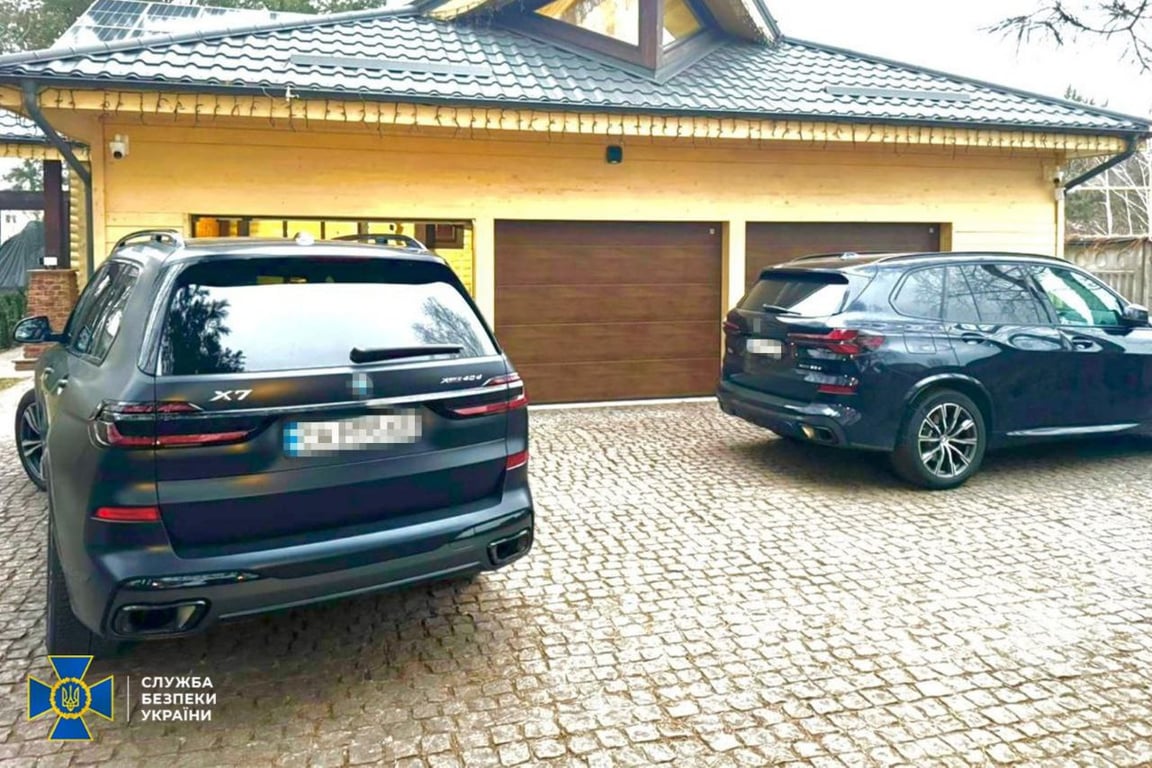 автомобілі