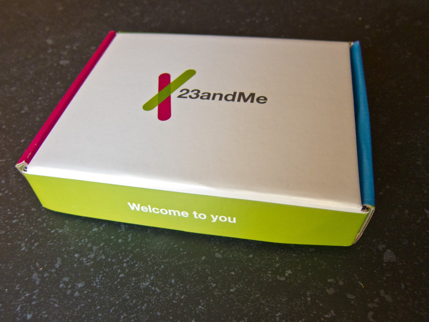 Коробка 23andMe