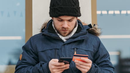 Деякі українці отримають подвійні виплати у грудні — кому чекати - 290x160