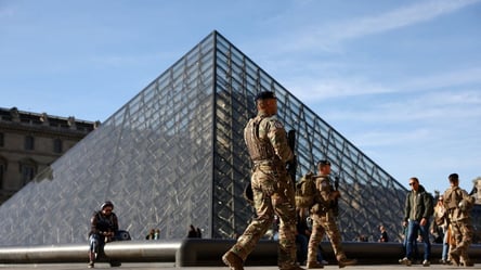 Грабителей Лувра задержали благодаря любви к пиву и футболу - 285x160