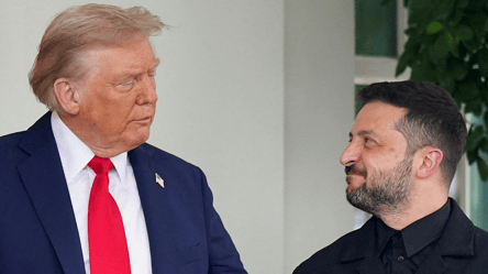 Зеленський і Трамп обмінялися цінними подарунками у Білому домі - 285x160