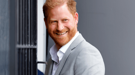 Принц Гарри получил в подарок украинскую вышиванку - 285x160