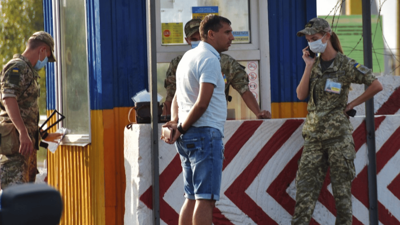 Нужно ли возвращать ухилянцев из-за границы в Украину: мнение одесситов