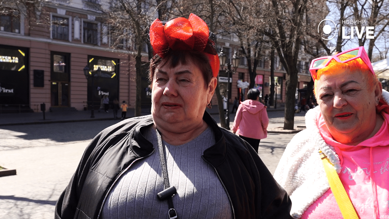 Жарти, фокуси та сміх – як одесити відзначили день гумору (фото) - фото 3