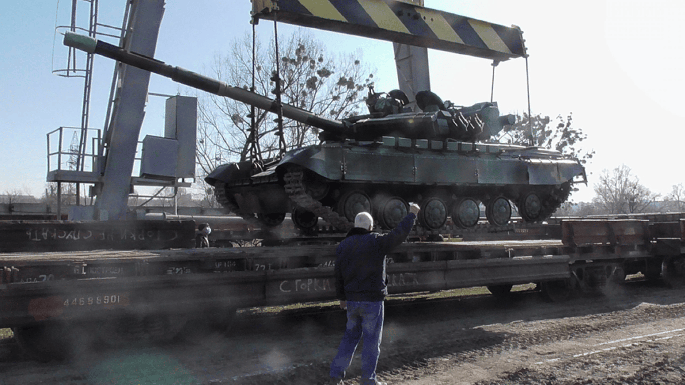 Украина формирует новые подразделения армии и вооружает их старыми танками, — Forbes