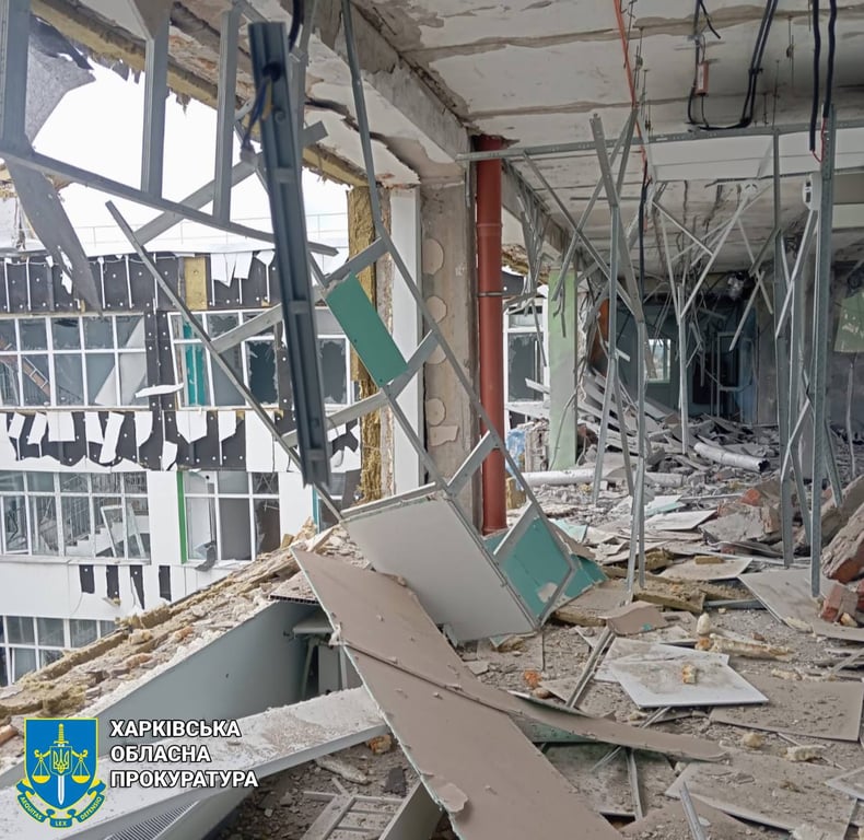 Пошкодженя школа на Харківщині 6 квітня