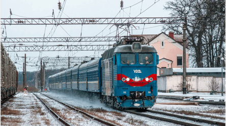 У Львові потяг наїхав на 60-річного чоловіка — фото - 290x166