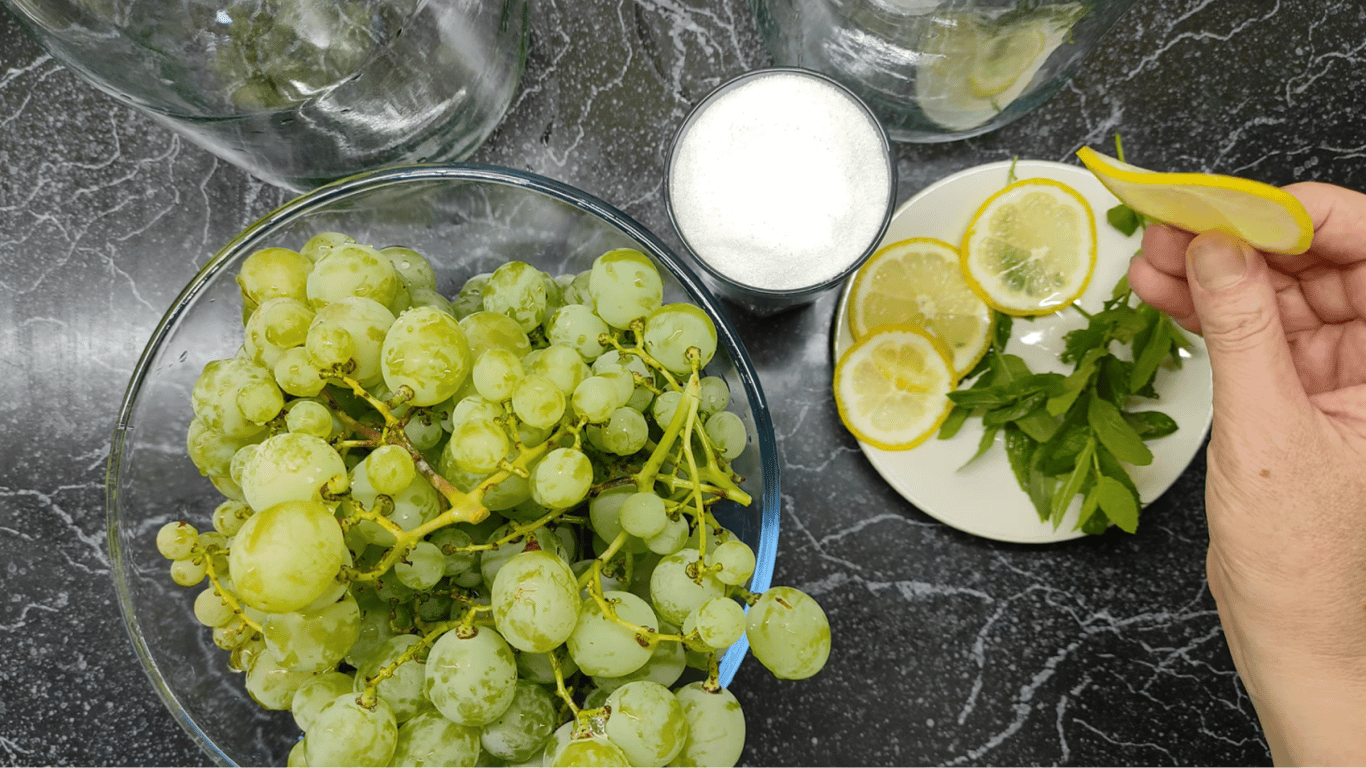 Компот из винограда