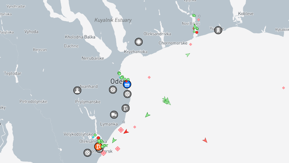 В портах Большой Одессы увеличилось количество химических танкеров - что известно об экспорте - фото 1