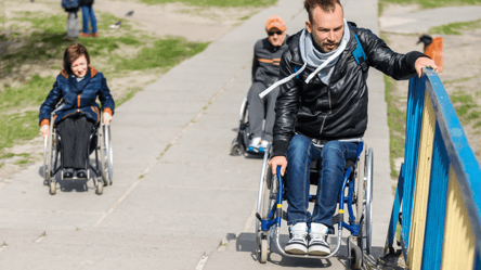 В Україні змінюватимуться соцвиплати для людей з інвалідністю - 285x160