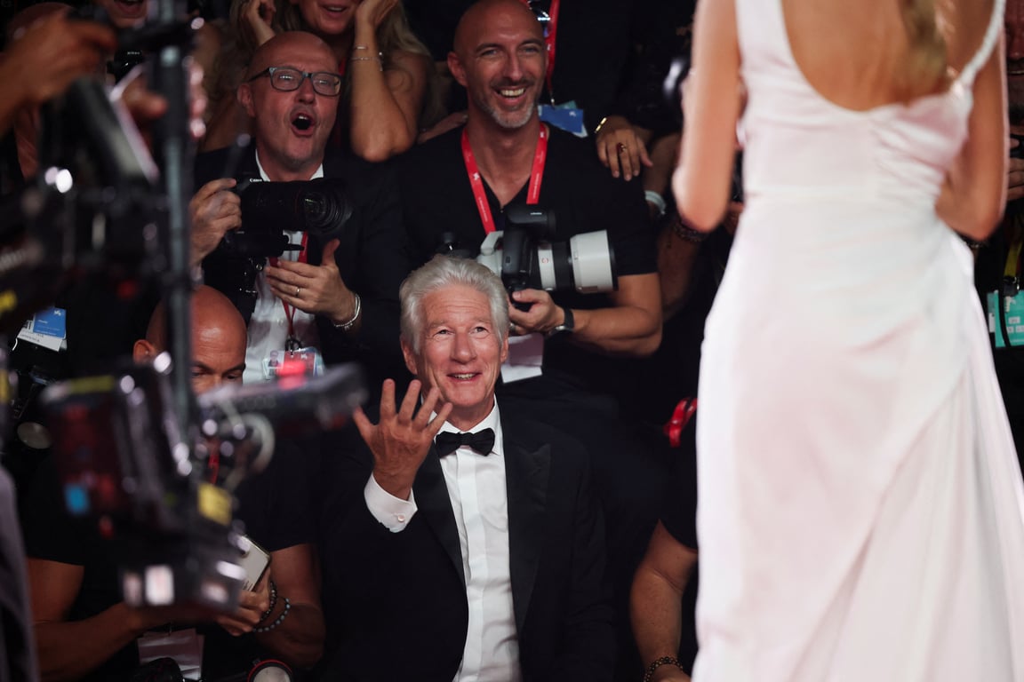 Актор Річард Гір із дружиною