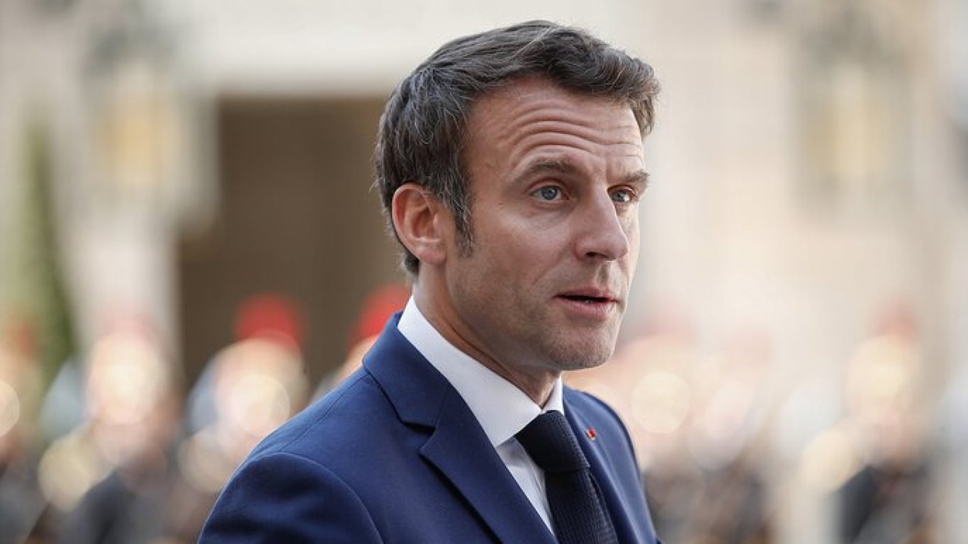 Правительство Франции может принять пенсионную реформу от Макрона в обход парламента