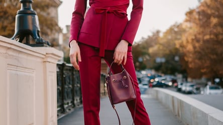 One chic bag that pairs perfectly with every winter outfit - 290x166