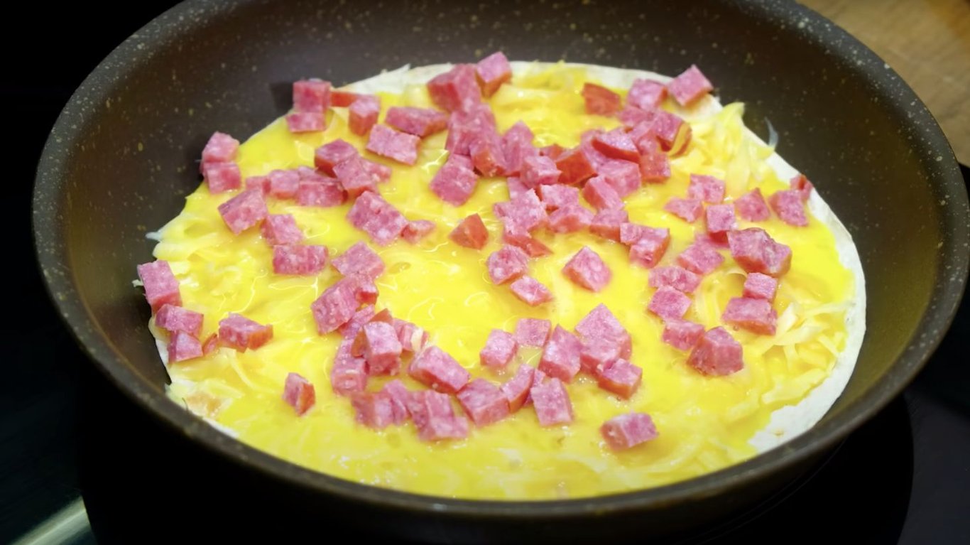 лінивий рецепт з лаваша на сніданок за 15 хвилин