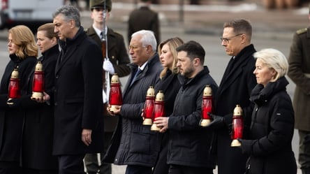 Зеленский и лидеры ЕС почтили память украинцев, погибших в войне - 285x160