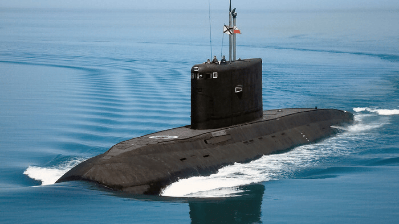 Россия вывела в Черное море снаряженные ракетоносители — сколько "Калибров" угрожает