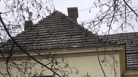 На Львовщине отремонтировали крышу, которую повердил российский "шахед" 1 января - 290x166
