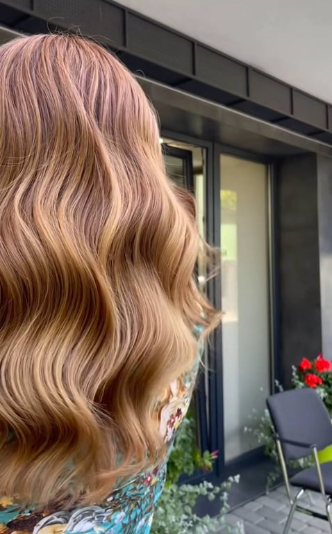 Як освіжити колір волосся без кардинального освітлення