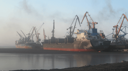 Порт у Новоросійську частково відновив роботу після атаки українських безпілотників - 285x160
