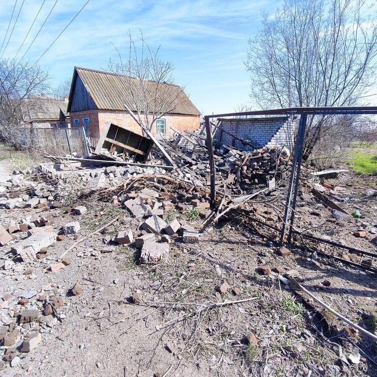 Знищений гараж через обстріл