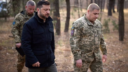 Zelensky visits troops near Pokrovsk — courage on the frontline - 285x160