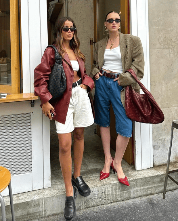 Подовжені шорти з жакетом на прохолодний вечер