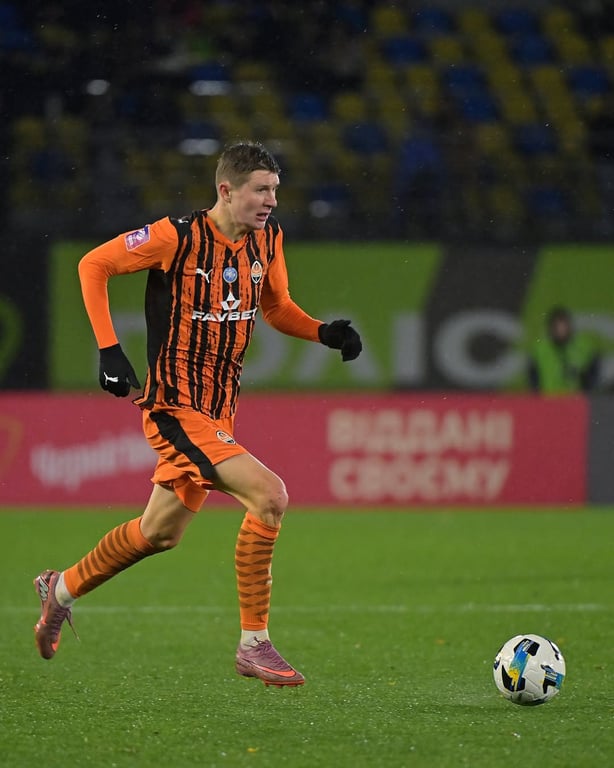 Артем Бондаренко