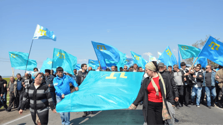 Глава Крымскотатарского Ресурсного Центра объяснил, за что россияне дискриминируют крымских татар - 290x166