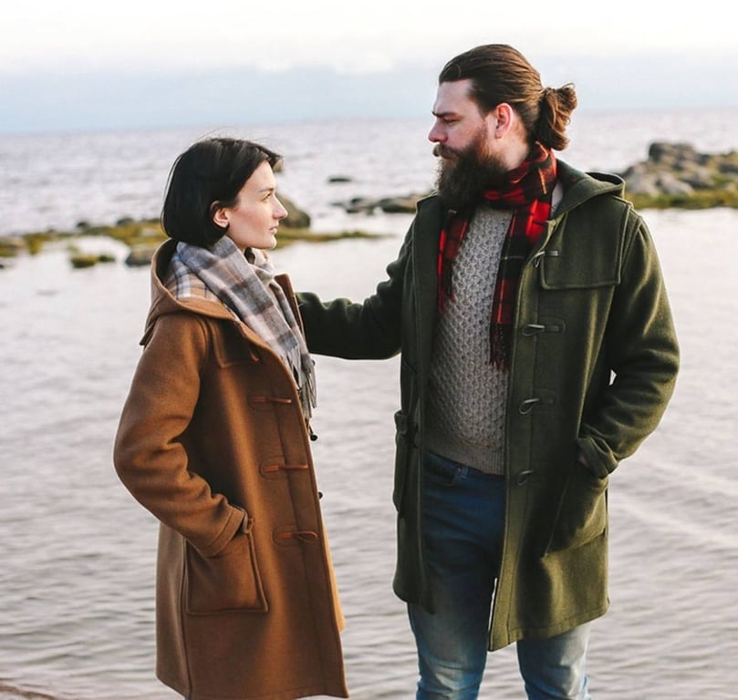 Пальто дафлкот набирає популярності цього сезону